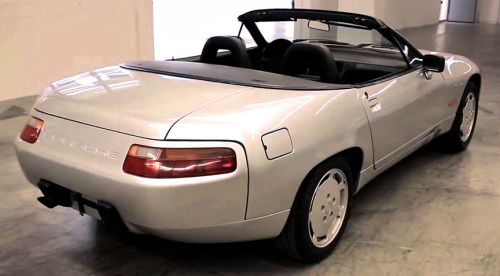 carsthatnevermadeit:  Porsche 928 Cabriolet, 1987. The 928 was only ever sold as a closed coupe but Porsche made several prototype convertible 928s, one of which resides at their museum in StuttgartÂ top pic byÂ ovn.town/flickr