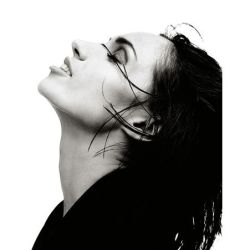 wakeourworld:  m-as-tu-vu:  © Betty Dalle by Kate Barry