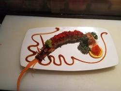 pupkinzade:  “Dragon” Roll: California and Crabstick inside;