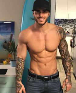fitness-motivation-quotes:  Happy times: Mike ChabotFollow Mike