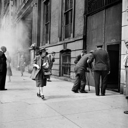 VIVIAN MAIER Fall 1953. New York, NY
