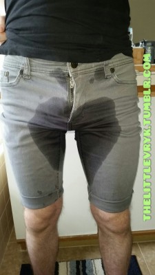 thelittlevryk:  Potty training comes with a lot of wet pants.