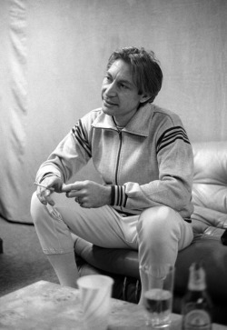 jumpinnick:  Charlie Watts 1982