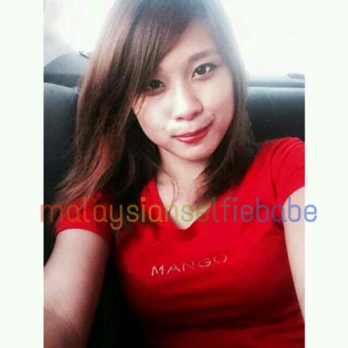 malaysianselfiebabe:  Jaja..rave girl from kl.. 