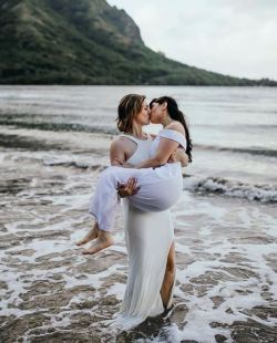 beautiful-brides-weddings:    “The best love is the kind that