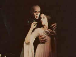 exexitinsistexist:  Klaus Kinski and Isabelle Adjani in “Nosferatu