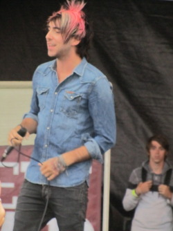  High school Alex Gaskarth time travels to 2012 to stop his adult