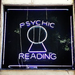 #Psychic #Reading #LosAngeles #Hustle #Scam #DionneWarwick #Normandie