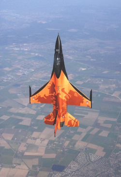 blazepress:  Dutch F-16.