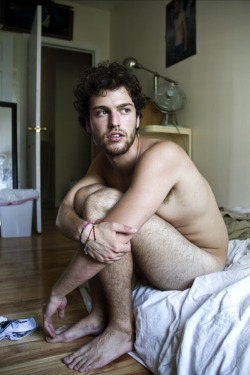 manly-vigour:   ”Sitting On Bed“  (by Michael Styles