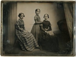 facesofthevictorianera:  Family Group (1840s) 