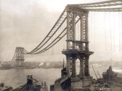 historicaltimes:  Construction of the Manhattan Bridge New York