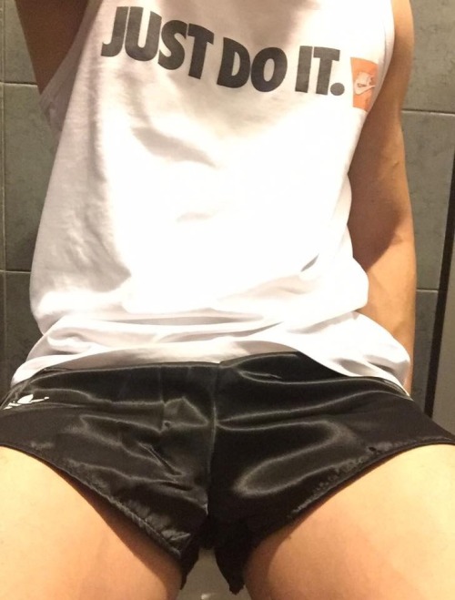 vintageboyshorts:  Satin for ever 