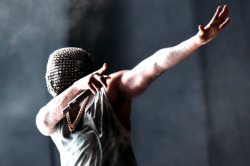 kuwkimye:  Kanye West performing at Made in America Music Festival
