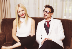 graphiccreativ:  Gwyneth & Robert pose for a portrait at