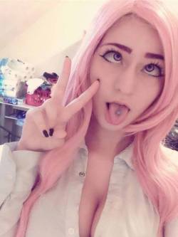 ahegao-lovers: Our female Admin in this Project! Spread her some