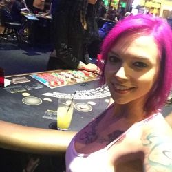 annabellpeaks:  Tried my hand at a little #blackjack @caesarspalace