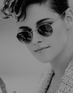 kristensource:   May 8 | Kristen Stewart attends the photocall