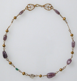 heaveninawildflower:Byzantine necklace (6th-7th century). Gold,