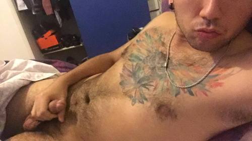 chilenos-hot:  AQUI TENEMOS A ..  /profile.php?id=100008261768333BRYAN .. SALUDOS CALENTONES..PUQ