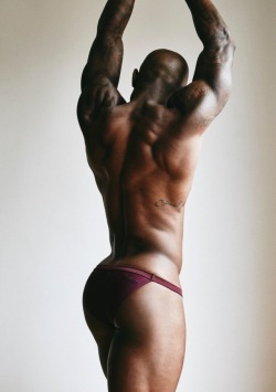 ohthentic:  black-mens-skin:  The archive: http://black-mens-skin.tumblr.com/archive