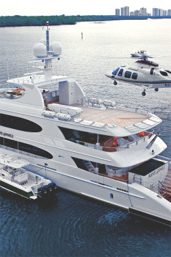 nxstyle:  nxstyle:  Yacht Life  MVMT