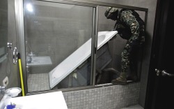 vistale:   This bathtub in the house of Mexican drug lord Joaquin