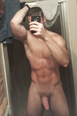 instaguys:  Guys with iPhones Source: gwip.me   