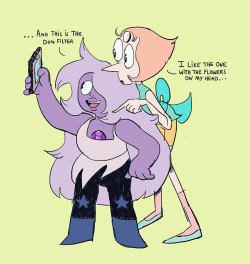 generalzaroff:  Amethyst showing Pearl Snapchat.