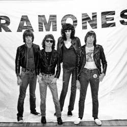 gimme-gimme-shock-treatment:  Ramones at Arturo Vega’s loft,