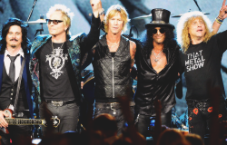 shoutwiththedevil: Guns N’ Roses getting inducted into the