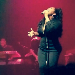 micdotcom:   Jazmine Sullivan is bringing body positivity to