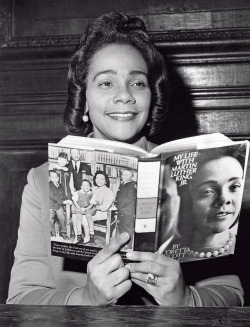 milkandheavysugar:  Coretta Scott King displaying her book “My