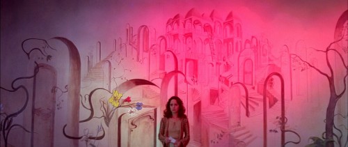 hellyeahhorrormovies:  Suspiria, 1977.