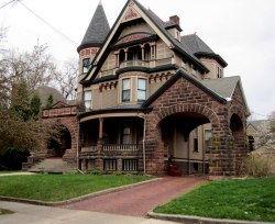 misstamalion:  timeaslight:  a set of victorian houses  ALL OF