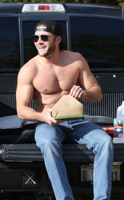 hotfamousmen:  Scott Eastwood