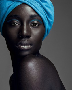 blackfashion:  Model IG: @fvme_it Photographer IG: @marcusezell