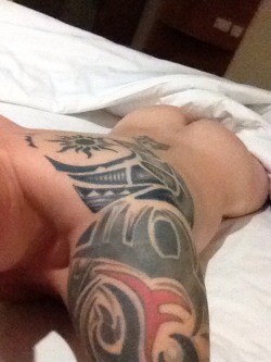 batcave21:  http://batcave21.tumblr.com/  Nice tats!