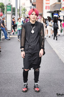 tokyo-fashion:  21-year-old Japanese fashion student Ryo on the