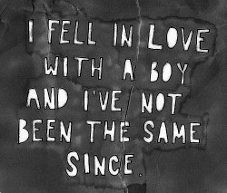 teenagepics:  If you’re a teen you must follow this blog. 