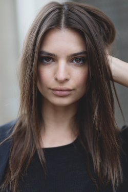 reals:  Emily Ratajkowski | Photographer 