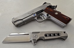 uberknives:  Ruger SR-1911 Commander Series .45ACP Pistol  Andre