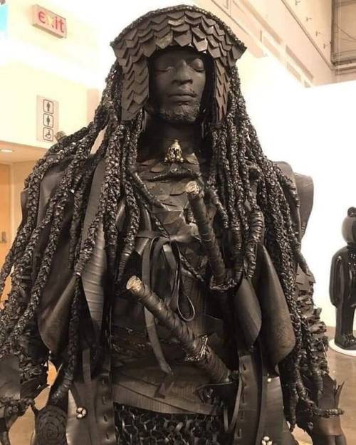 factsweird:    A statue of Yasuke, an African slave, who arrived