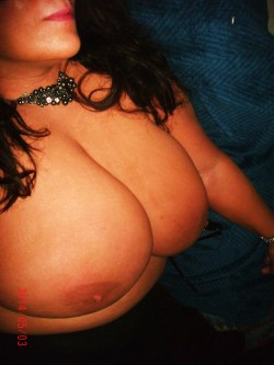 mylonelybreasts:  ~i’m too sexy for my shirt…..so i took