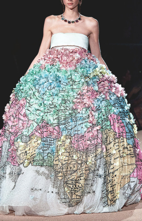 evermore-fashion:  Mary Katrantzou Spring 2020 Ready-to-Wear