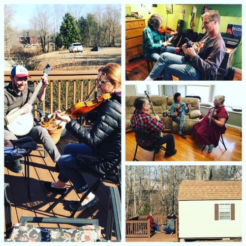 <p>And then the sounds of the old time fiddle and banjo music rang out through the hollers and also the den. #nashvillefiddlebanjocamp #nashvilleacousticcamps #fiddle #banjo #oldtime #indiankilledawoodcock (at Fiddlestar)</p>