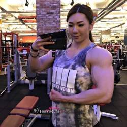 bigfemalebodybuilders:Yeon Woo Jhi