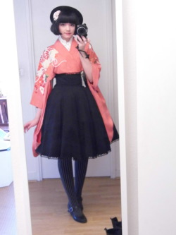 dentelle-rubans:Wa-lolita outfit for La Vie en Rose today. Find