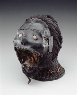 sixpenceee:  An Ekoi Head. This was made in the early 20th century. The