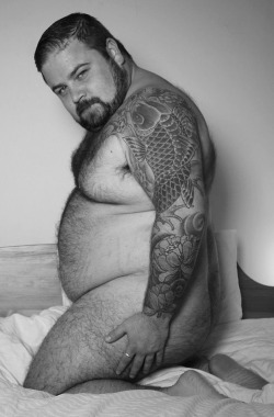 electricunderwear:  bearlounge:  I’m Proudly a Woofioso Addict!